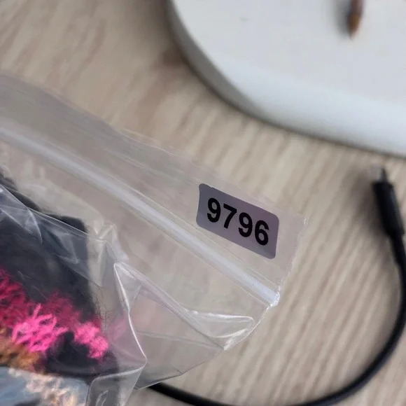 Arizona Fair Isle Sweater Small Pink Black Festive Nordic Quirky‎ Bright Artsy - Picture 11 of 11